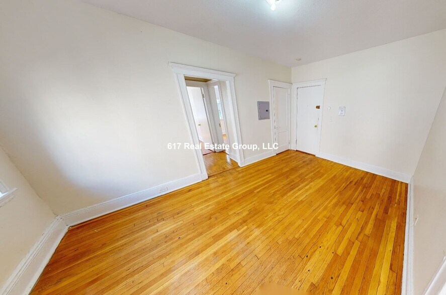 Building Photo - 109 Brainerd Rd