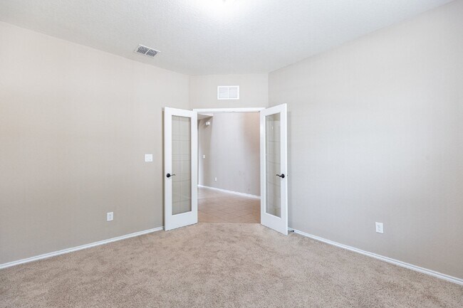 Building Photo - 12939 Texas Gold