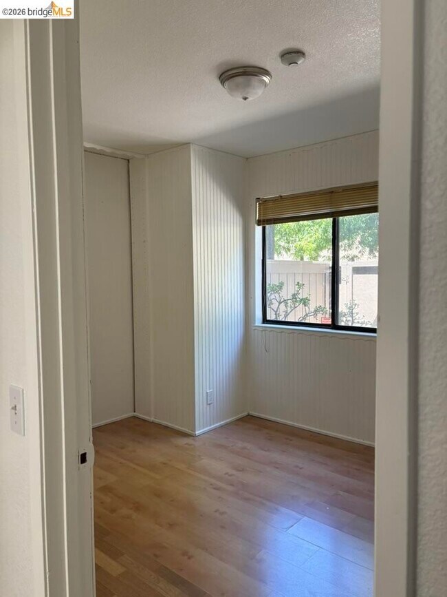 Building Photo - 209 Galano Plaza