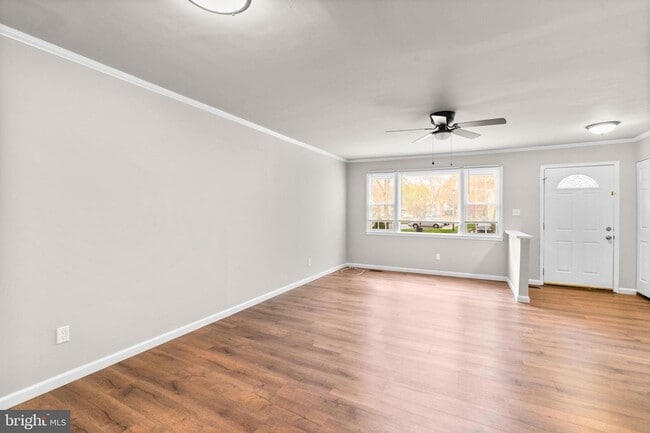 Building Photo - 314 Woodleaf Ct