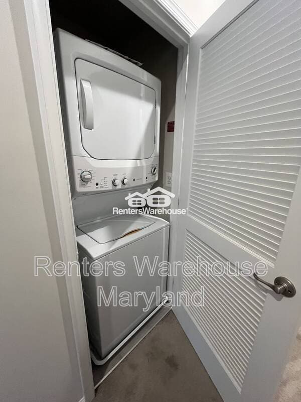 Building Photo - 201 S Macon St.