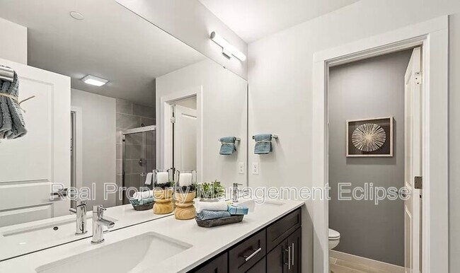 Building Photo - 1820 201st Pl SE