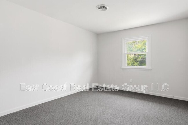 Building Photo - 115 Evans Run Dr