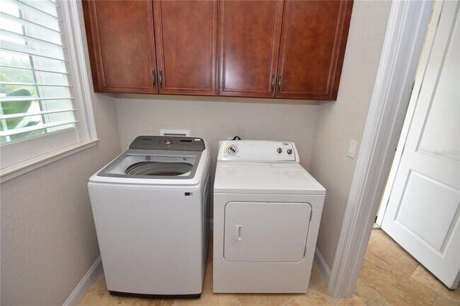 Building Photo - 7 Spanish Moss Ct