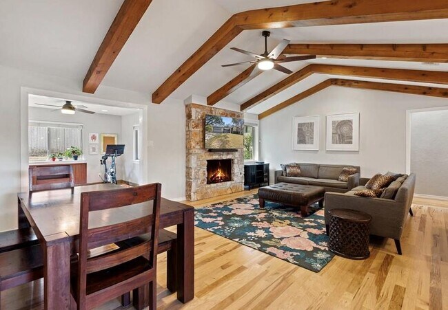 Building Photo - 2301 Barton Hills Dr
