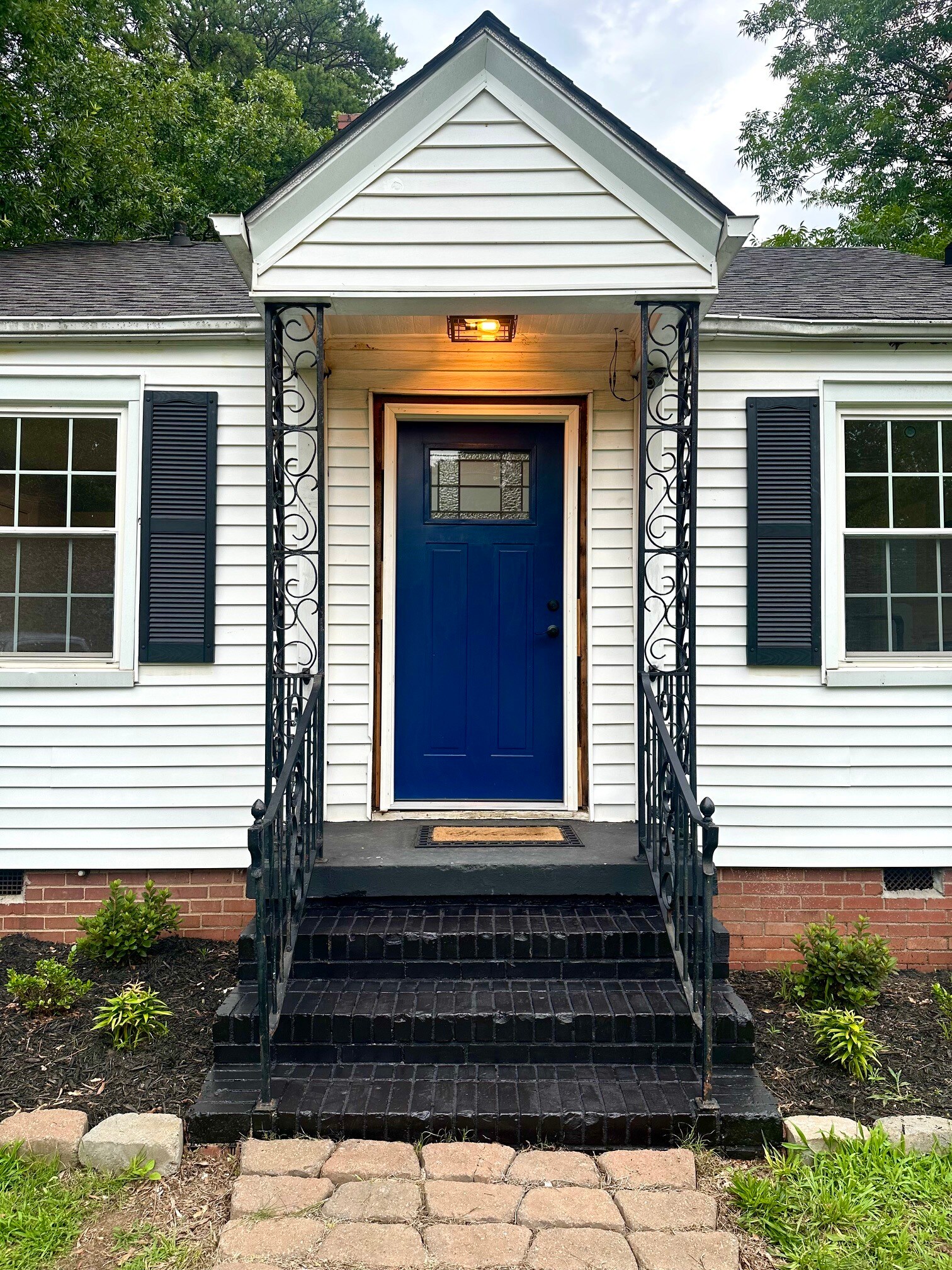Building Photo - 10 W Wilburn Ave