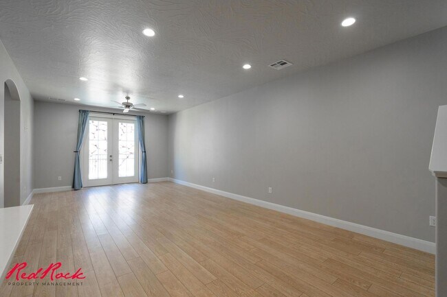 Building Photo - Welcome to Your Dream Home!