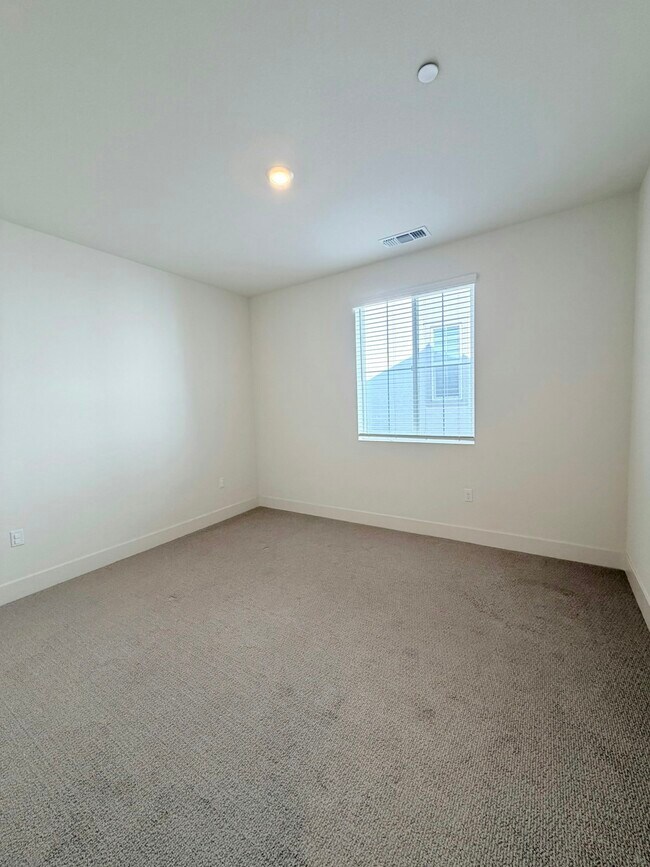 Building Photo - 3948 Telluride St