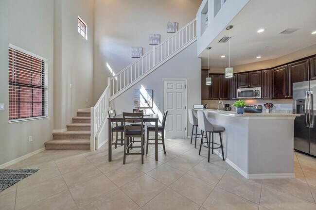 Building Photo - AVAILABLE April - 2/2.5 Townhome with 1 Car garage in Paseo!