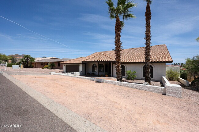 Building Photo - 15704 Cholla Dr