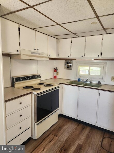 Building Photo - 8 S Front St