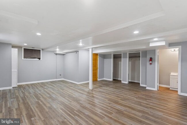 Building Photo - 4712 Piney Branch Rd NW