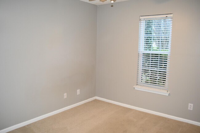 Building Photo - 6832 Brancusi Ct