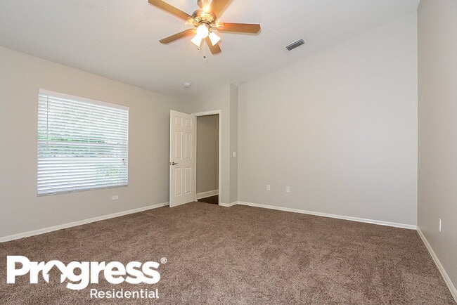 Building Photo - 925 Clearcreek Dr