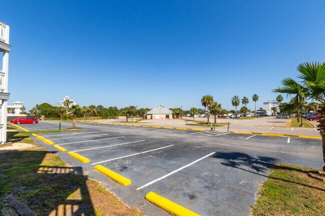 Building Photo - 497 Plantation Rd