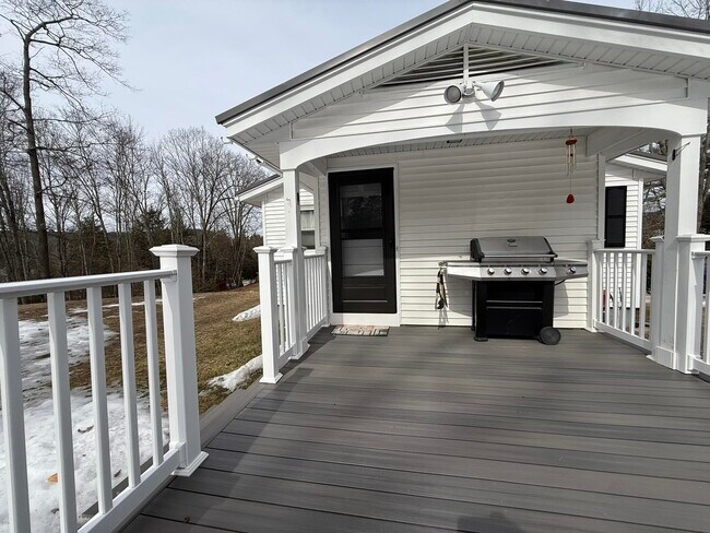 Building Photo - 286 Ceda Rd