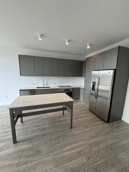 Building Photo - 111 NW 27th St