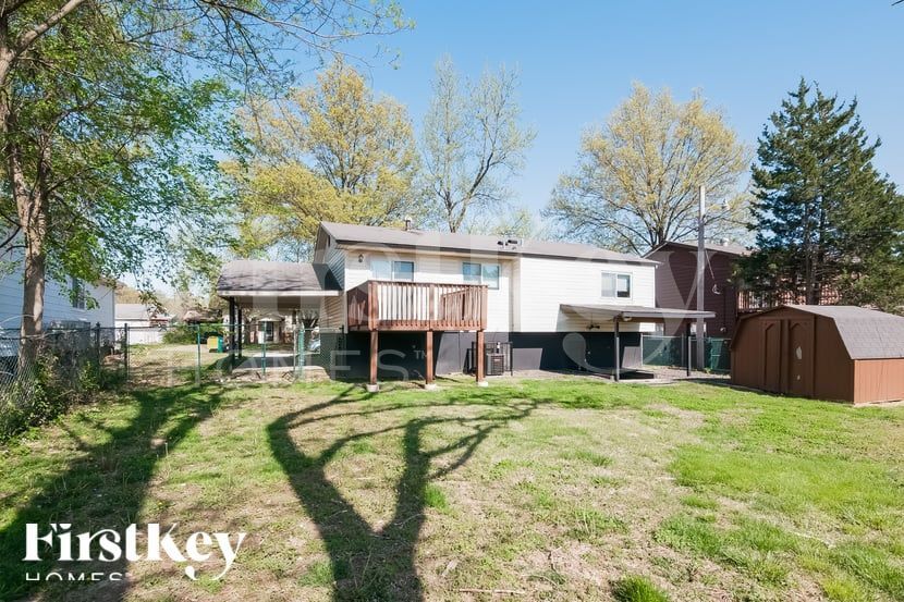Building Photo - 9553 Winkler Dr