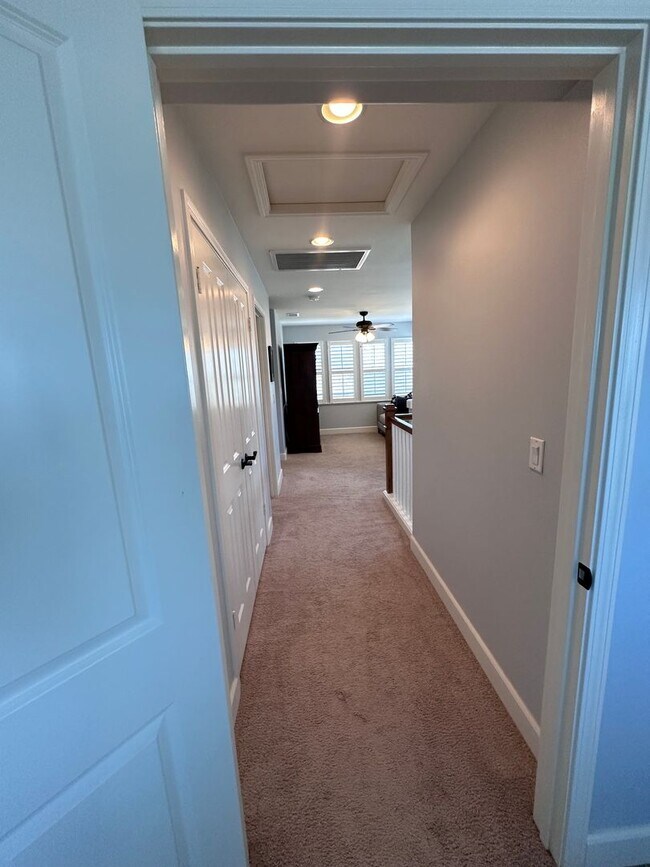 Building Photo - Kuapapa At Hoakalei Remodeled & upgraded 4 bed 3 bath with 2 car garage and Central AC