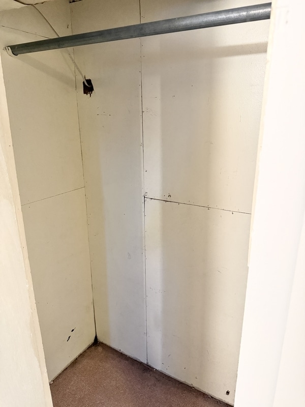 Building Photo - 925 Wilson Ave S