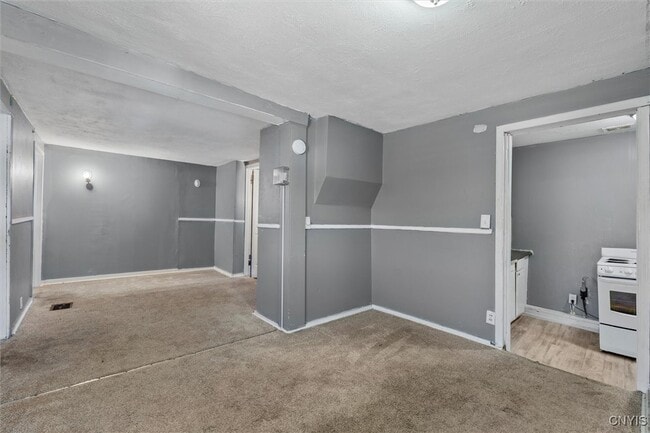 Building Photo - 505 Carbon St