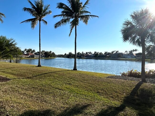 Building Photo - 7871 Lake Sawgrass Loop