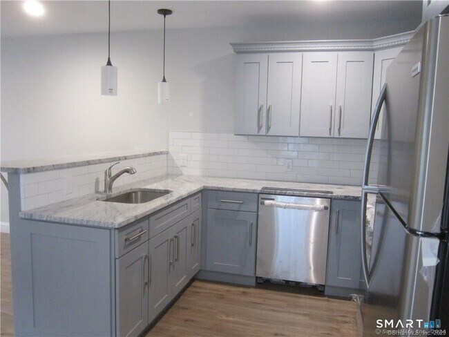 Building Photo - 574 Chopsey Hill Rd