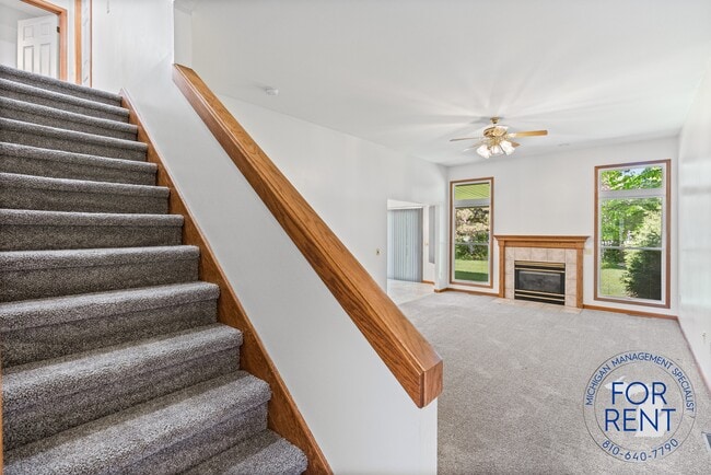 Building Photo - 3263 Silverwood Dr