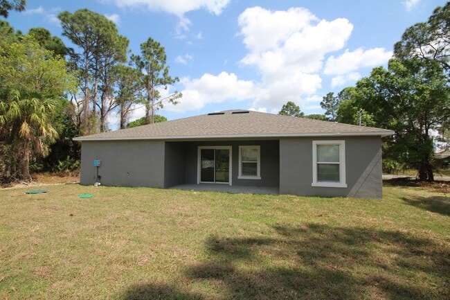 Building Photo - Beautiful 4 Bedroom, 2 Bathroom Home in Palm Bay!!