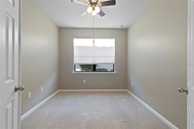 Building Photo - 1530 Hyssop Loop