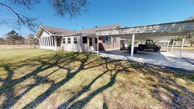 Building Photo - 497 High Hope Rd