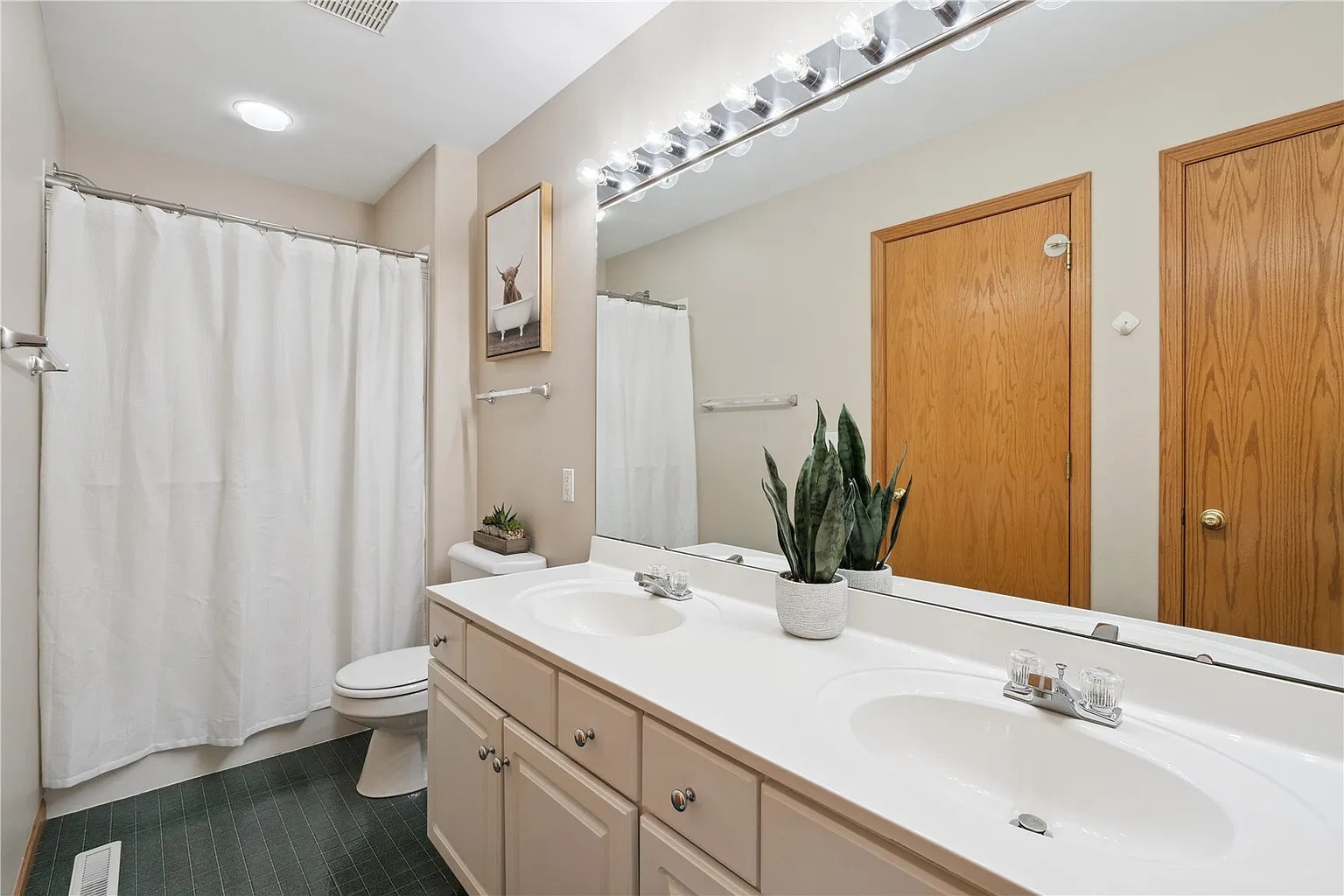 Building Photo - 1426 Crossings Ct NE