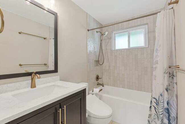 Building Photo - 7085 W 71st Ave