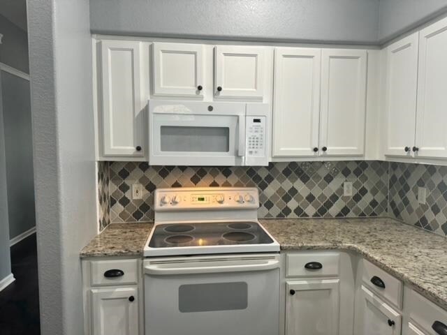 Building Photo - 2172 Heathrow Dr