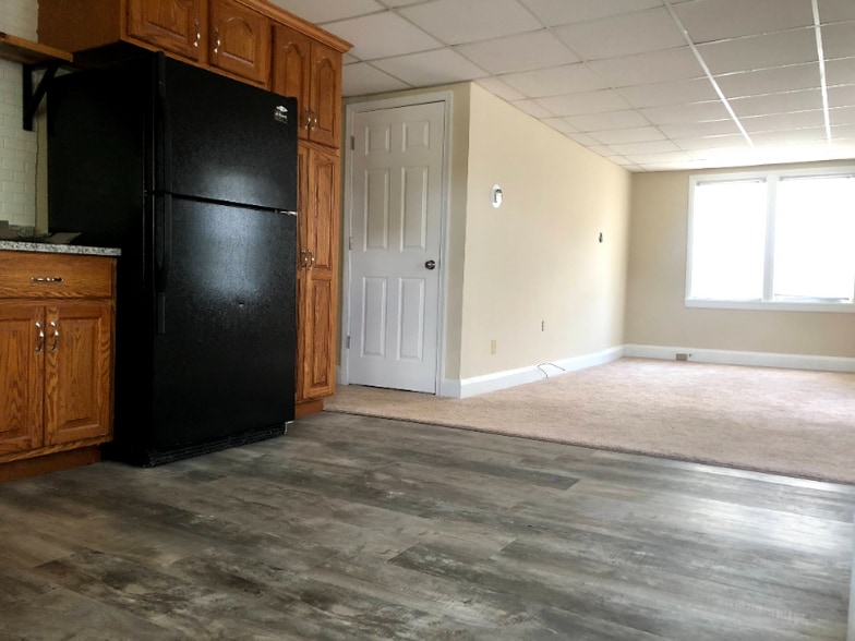 Building Photo - 13 Kemper Ave