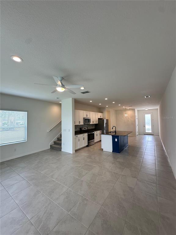 Building Photo - 8590 Canyon Creek Trail