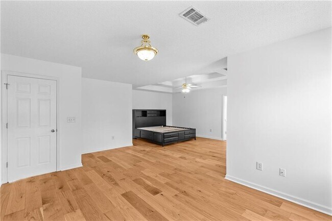 Building Photo - 111 Bellewood Ct
