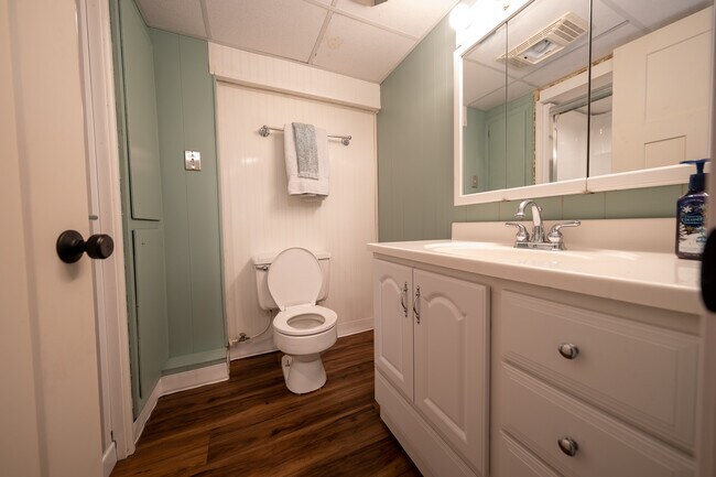 Building Photo - 4517 W 113th St