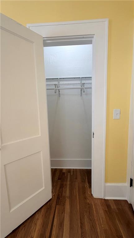 Building Photo - 403 E Elm St