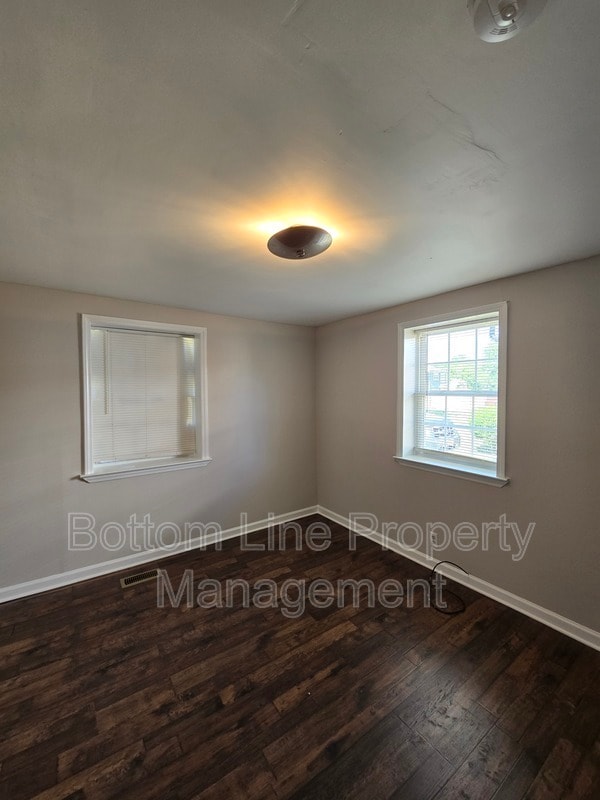 Building Photo - 1017 Rodey Ave