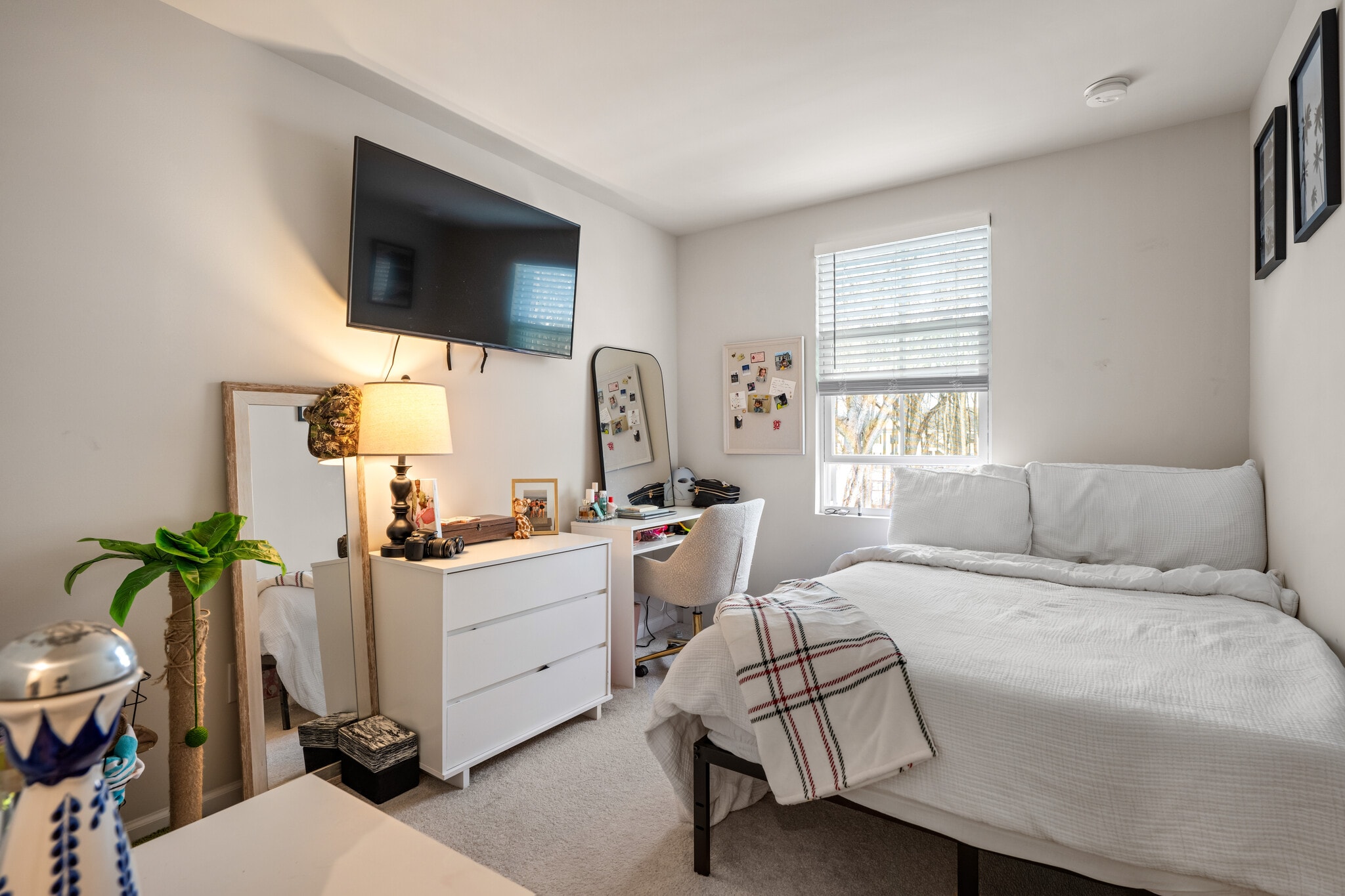 Building Photo - 71 Southwind Dr