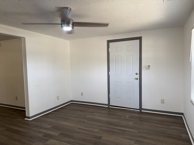 Building Photo - 539 W Georgia St