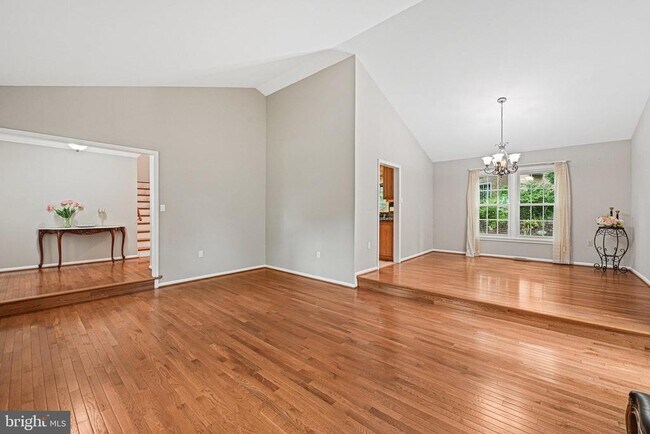 Building Photo - 9760 Hatmark Ct