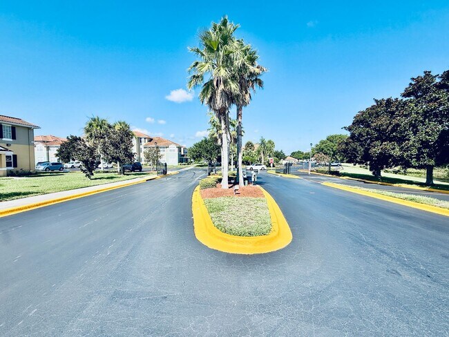 Building Photo - 2 Bed/2 Bath Condo with Garage in Lakes at Viera East