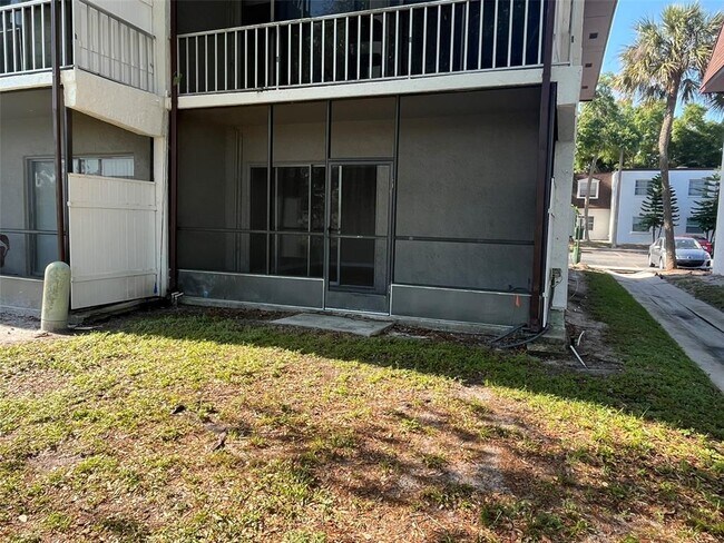 Building Photo - 9119 Tudor Dr