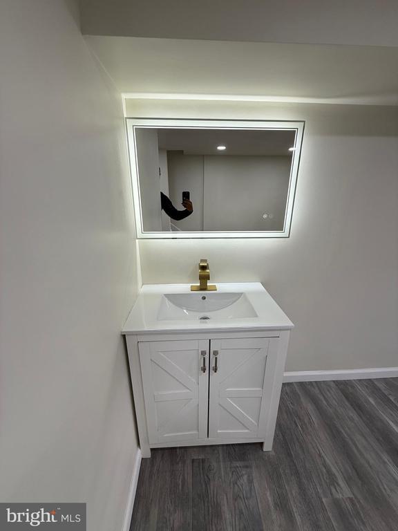 Building Photo - 5502 Master St