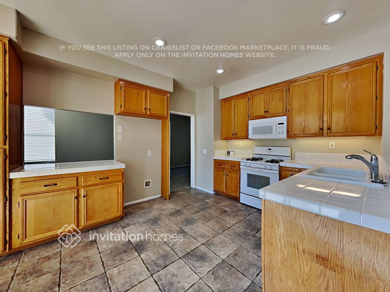 Building Photo - 39730 Pinedale Way