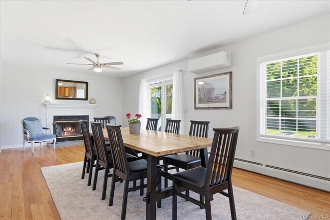 Building Photo - 59 Peconic Ave