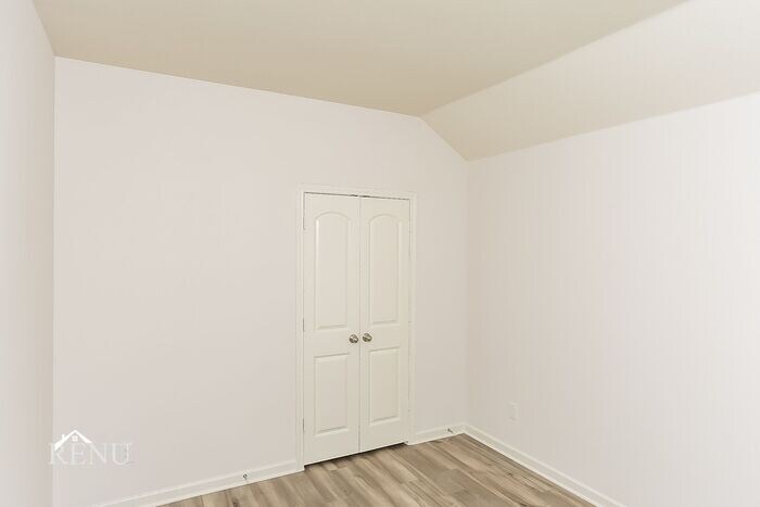 Building Photo - 1032 Wheatfield Ln