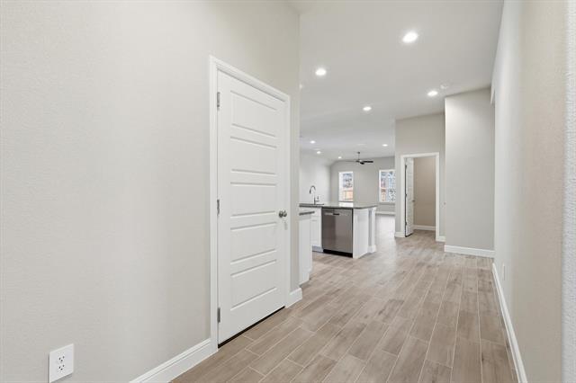 Building Photo - 10625 Zircon Ln